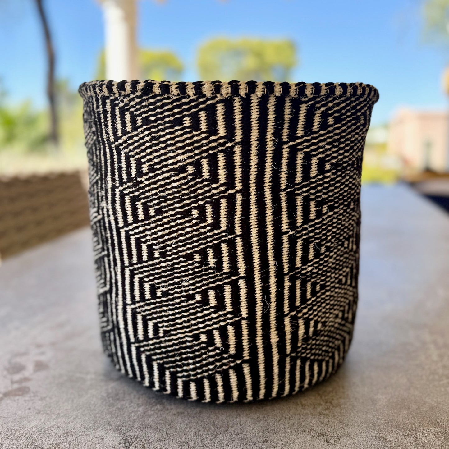 Kitui Basket – XL Handwoven (B&W Diamond Path)