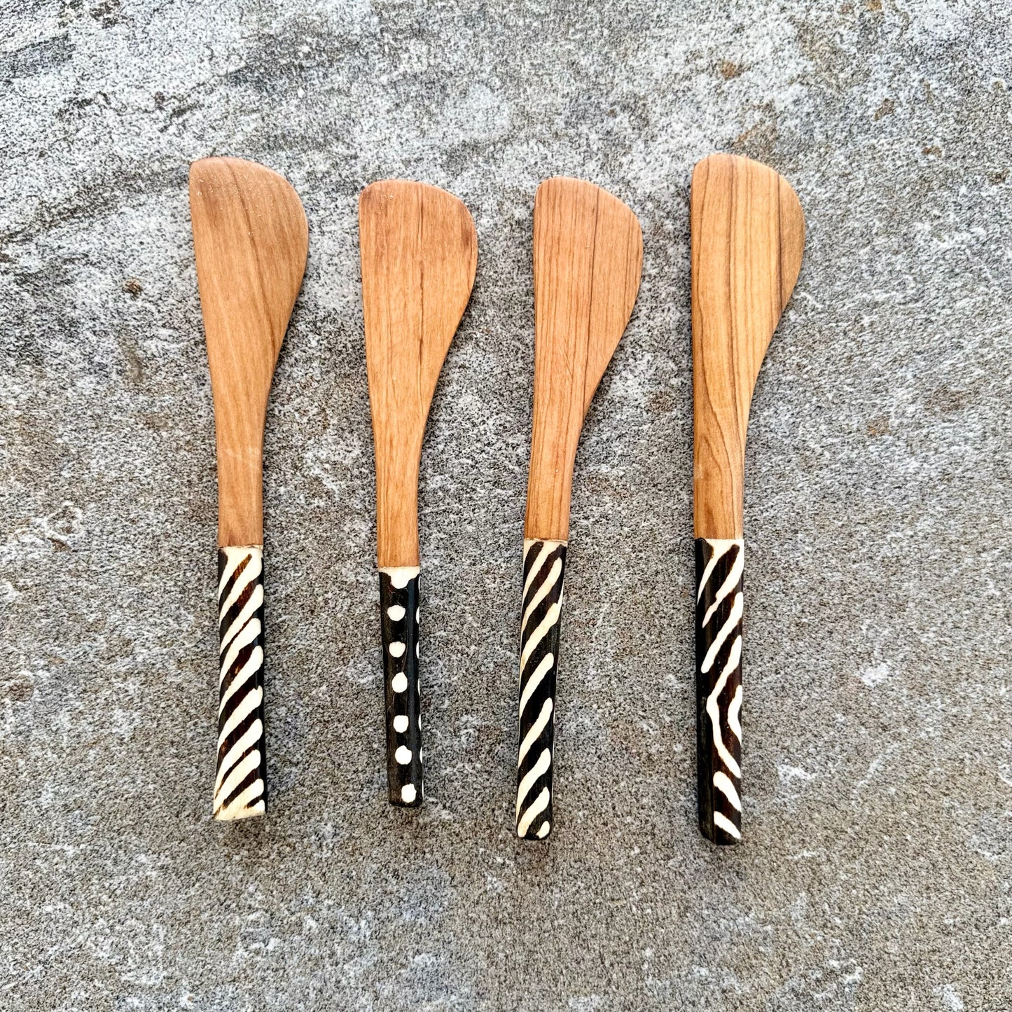 Kenyan Rosewood & Bone Inlay Spreader 