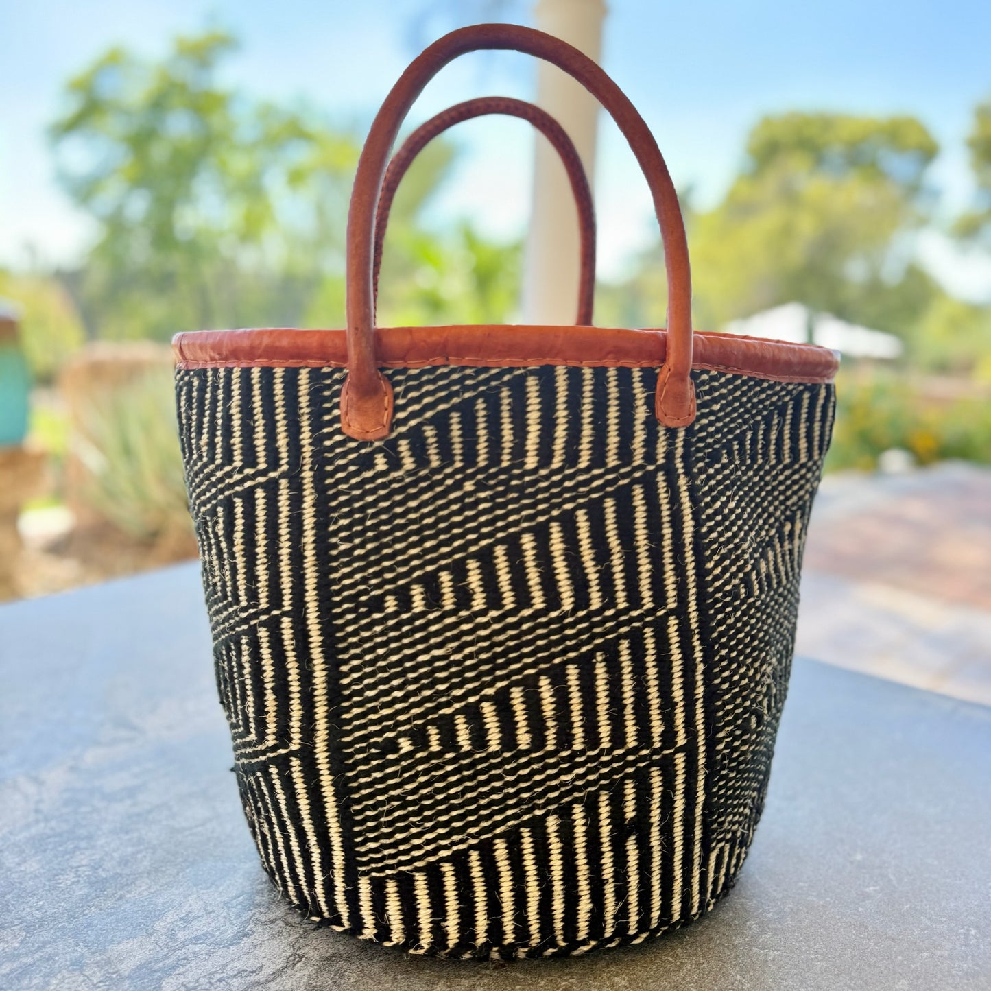 Kitui Basket - Large Open w/ Leather Trim & Handles (B&W Triangled Stripe Weave)