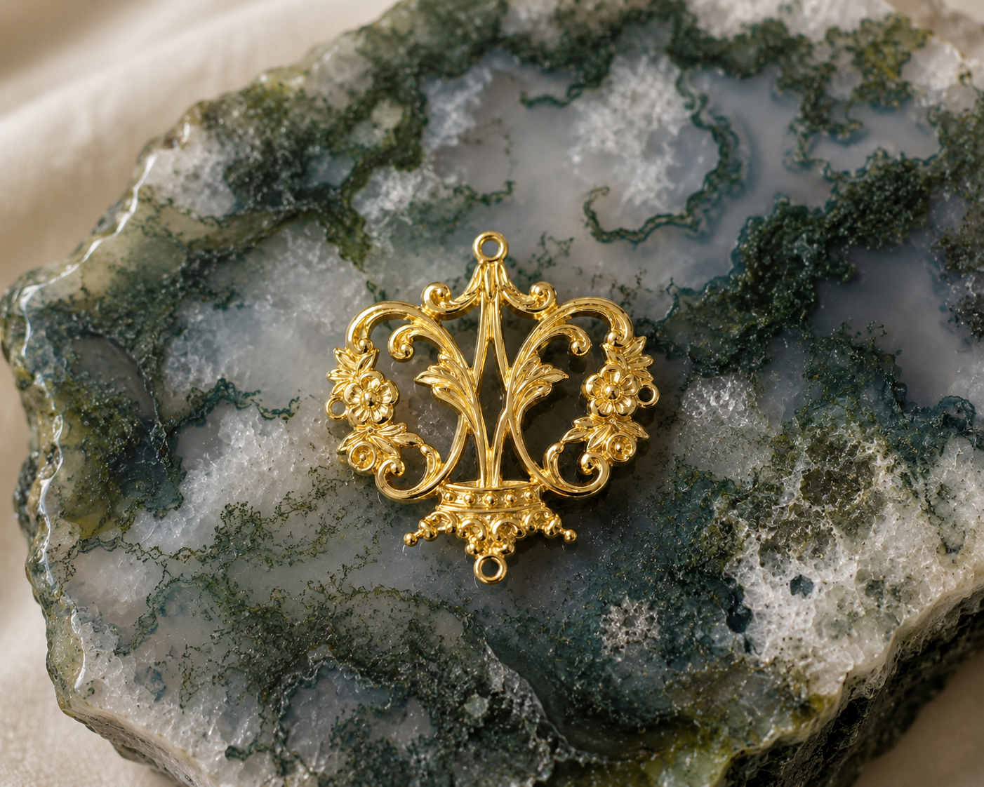 Regal Charm
