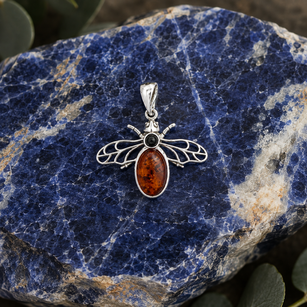 Amberwing Charm