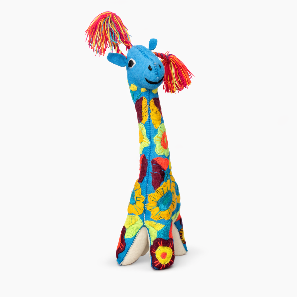 Cielo Sol Giraffe