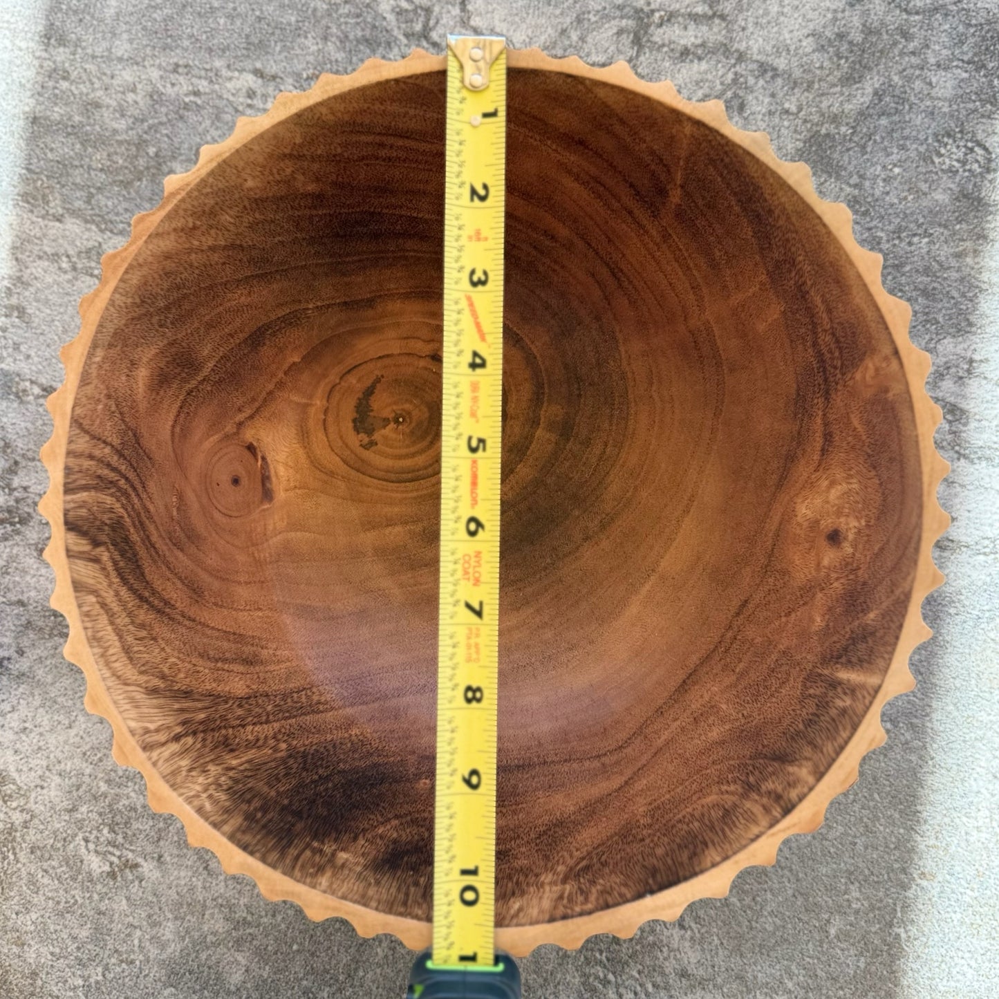 Thai Hand-Carved Mango Wood Ribbed Bowl